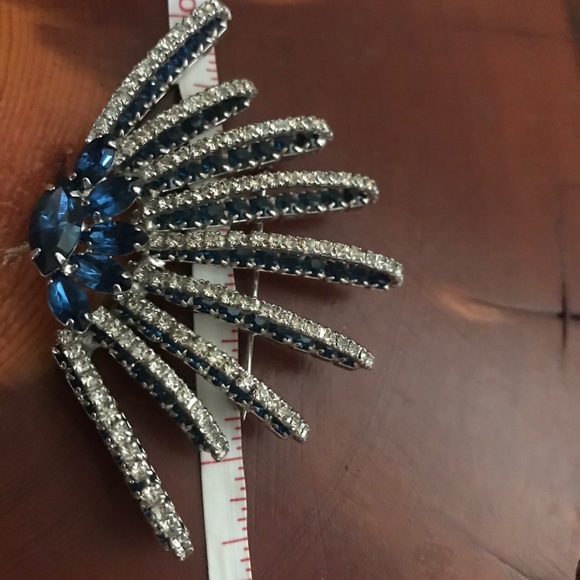 Vintage Rhinestone Brooch - Picture 4 of 5